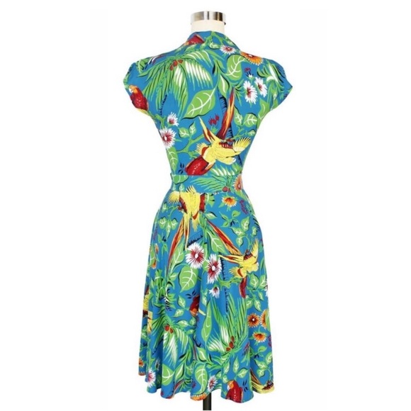 30s Sport Dress in Jungle Parrots - Picture 2 of 6